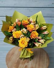 Букет цветов из:  Альстромерии и Розы в Троицко-Печорске