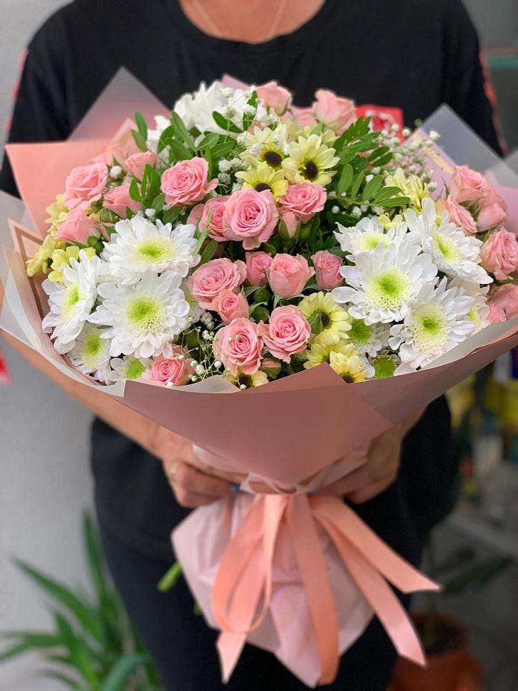 Букет цветов из: Розы и Хризантемы в Троицко-Печорске