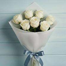 Букет 7 Белых роз Эдлесс Лав в Троицко-Печорске
