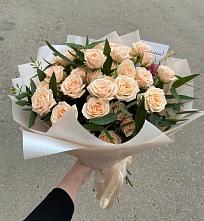 Букет Кремовые розы Латте в Троицко-Печорске