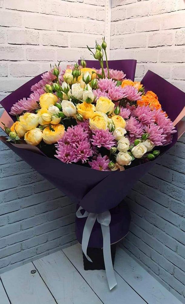 Букет цветов из: Хризантемы и Розы в Троицко-Печорске