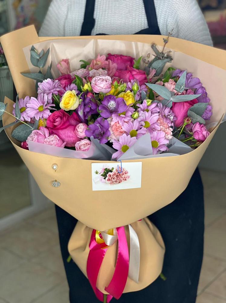 Букет цветов из: Хризантемы, Гвоздики и Альстромерии в Троицко-Печорске