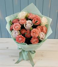 Букет цветов из:  Розы в Троицко-Печорске