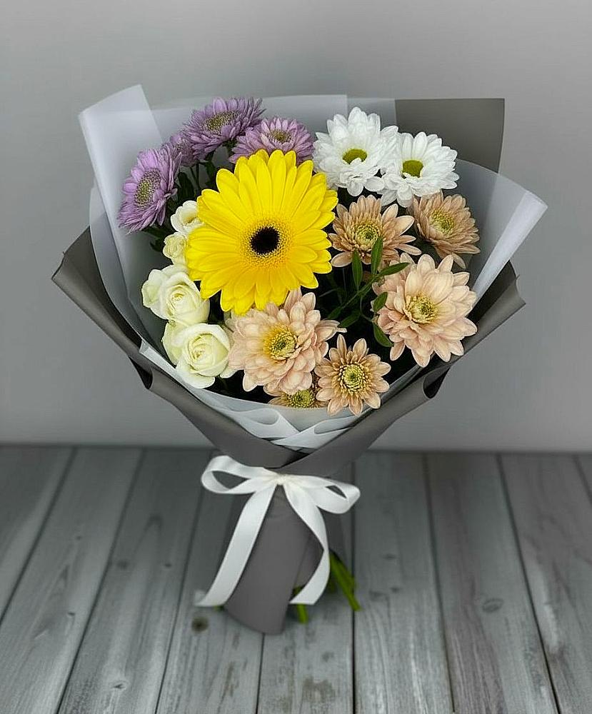 Букет цветов из: Розы, Герберы и Хризантемы в Троицко-Печорске