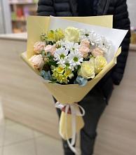 Букет цветов из:  Альстромерии, Розы и Хризантемы #REPLACE_PRED# Троицко-Печорске