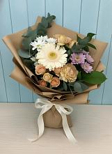 Букет цветов из:  Герберы и Хризантемы в Троицко-Печорске