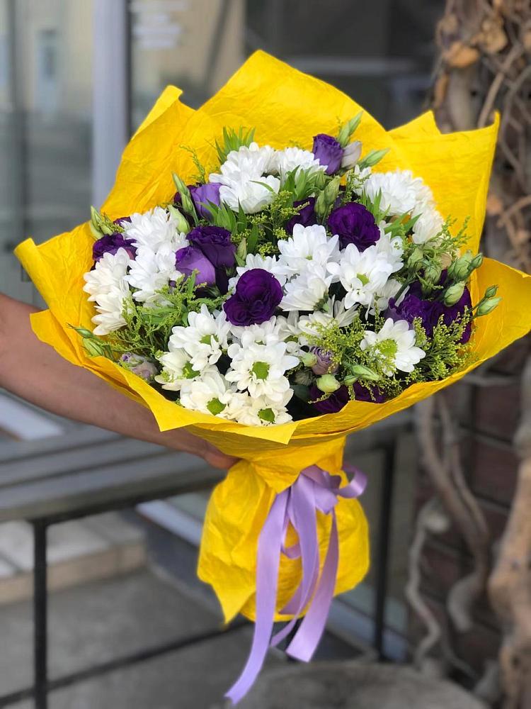 Букет цветов из: Ирисы, Хризантемы и Ромашки в Троицко-Печорске