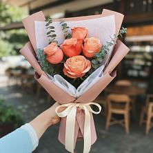 Букет цветов из:  Розы в Троицко-Печорске