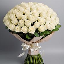 Букет 101 беля роза Белоснежка в Троицко-Печорске