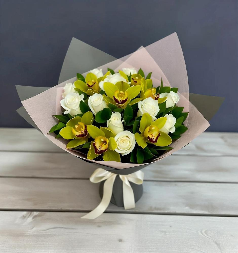 Букет цветов из: Орхидеи и Розы в Троицко-Печорске