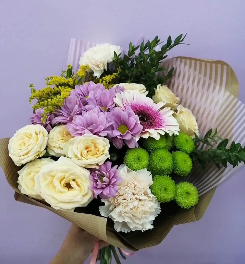 Букет цветов из: Хризантемы, Розы, Гвоздики и Герберы в Троицко-Печорске