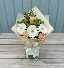 Букет цветов из:  Герберы, Розы и Хризантемы в Троицко-Печорске