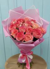 Букет 15 Розовых роз Равель в Троицко-Печорске
